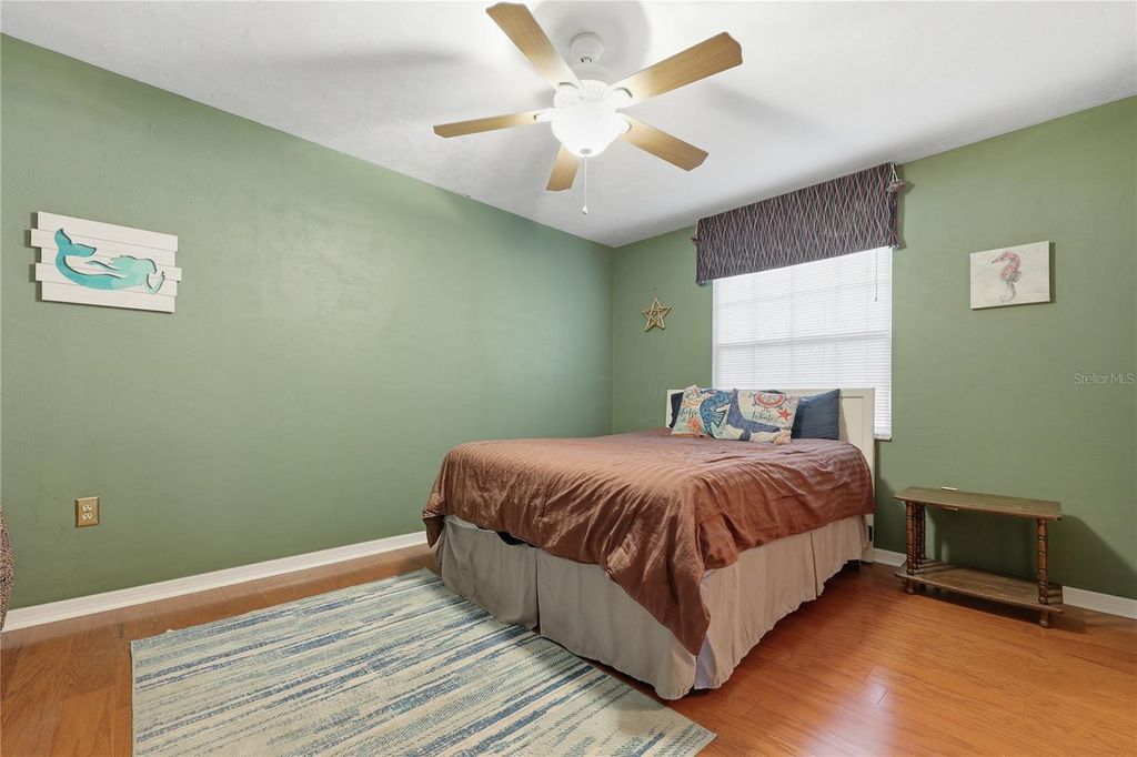 Image 24 of property listing at 4249 NW 56TH WAY, Gainesville, FL 32606