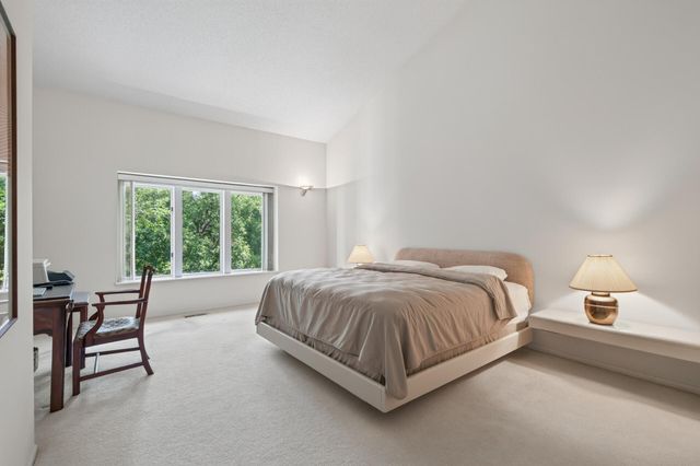 3631 Oakton Ridge, Minnetonka, MN 55305