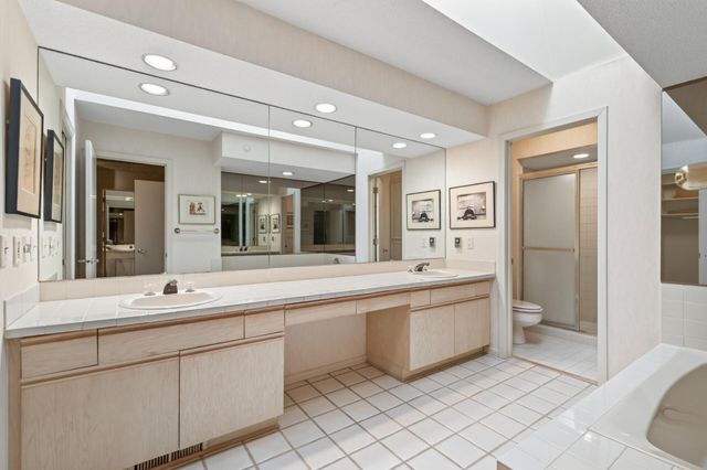 3631 Oakton Ridge, Minnetonka, MN 55305