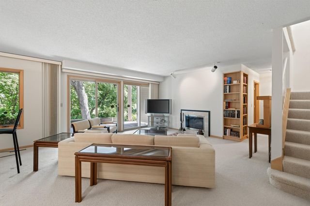 3631 Oakton Ridge, Minnetonka, MN 55305