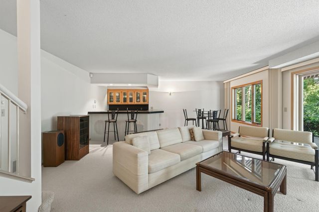 3631 Oakton Ridge, Minnetonka, MN 55305