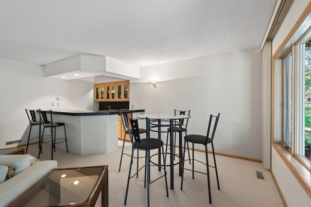 3631 Oakton Ridge, Minnetonka, MN 55305