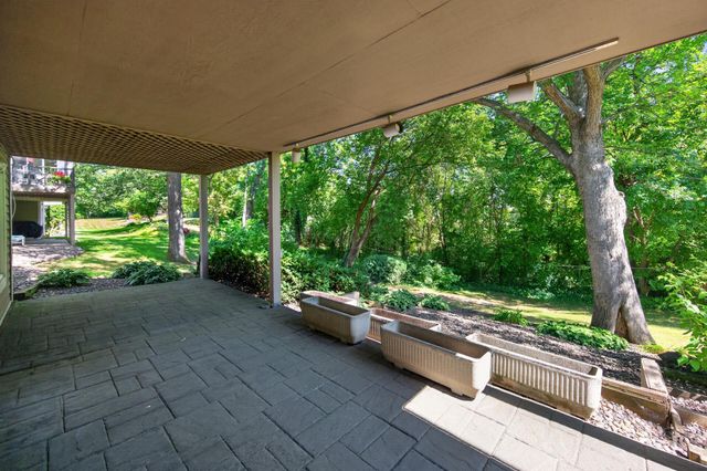 3631 Oakton Ridge, Minnetonka, MN 55305