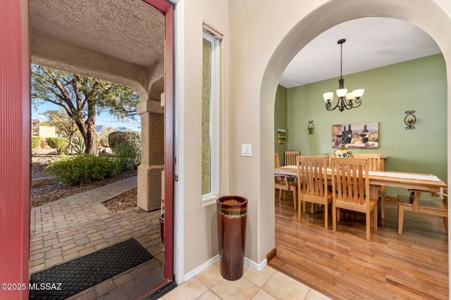 11681 N La Tanya Drive, Oro Valley, AZ 85737