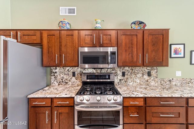 11681 N La Tanya Drive, Oro Valley, AZ 85737