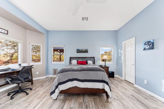 11681 N La Tanya Drive, Oro Valley, AZ 85737