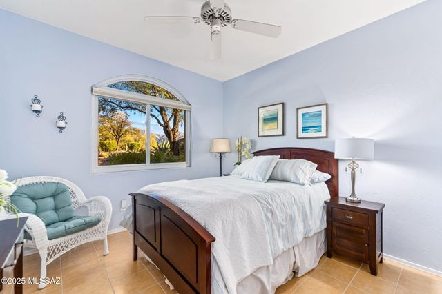 11681 N La Tanya Drive, Oro Valley, AZ 85737