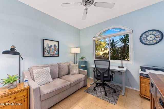 11681 N La Tanya Drive, Oro Valley, AZ 85737