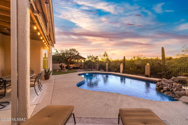 11681 N La Tanya Drive, Oro Valley, AZ 85737