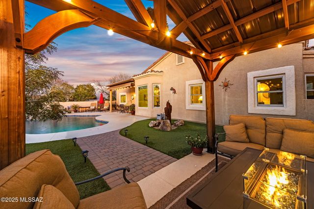 11681 N La Tanya Drive, Oro Valley, AZ 85737