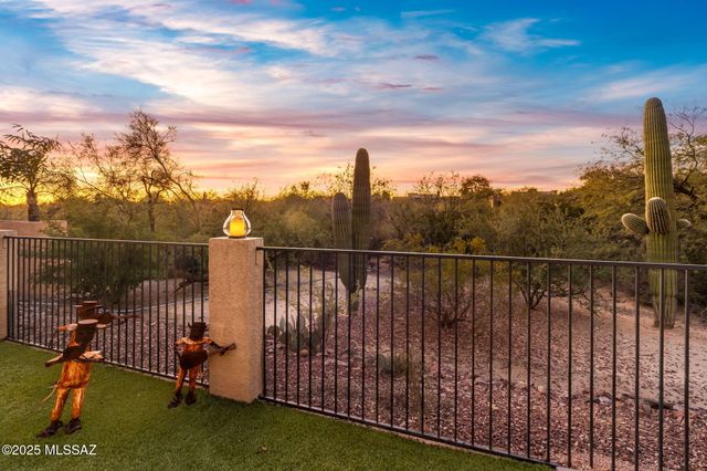 11681 N La Tanya Drive, Oro Valley, AZ 85737