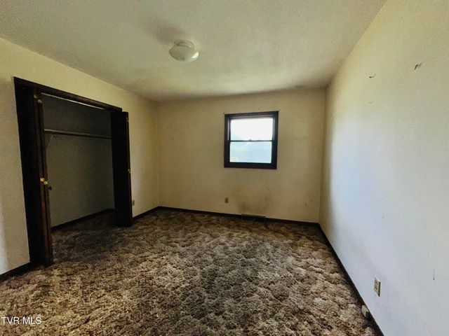 1201 Woodside Drive, Johnson City, TN 37604