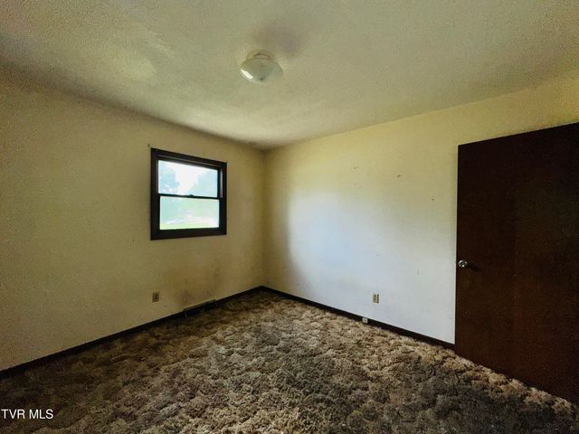 1201 Woodside Drive, Johnson City, TN 37604