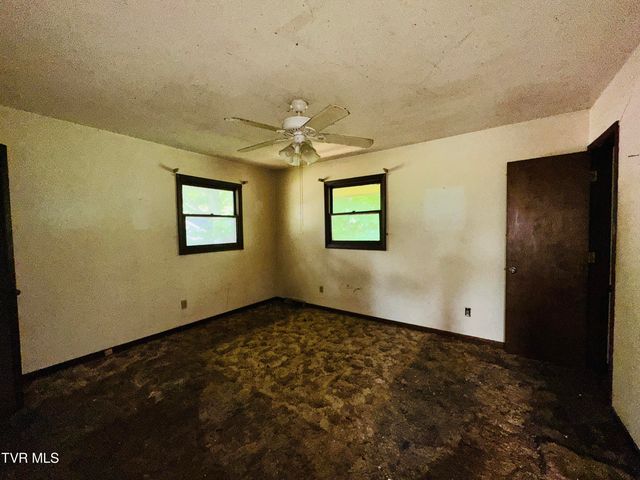 1201 Woodside Drive, Johnson City, TN 37604