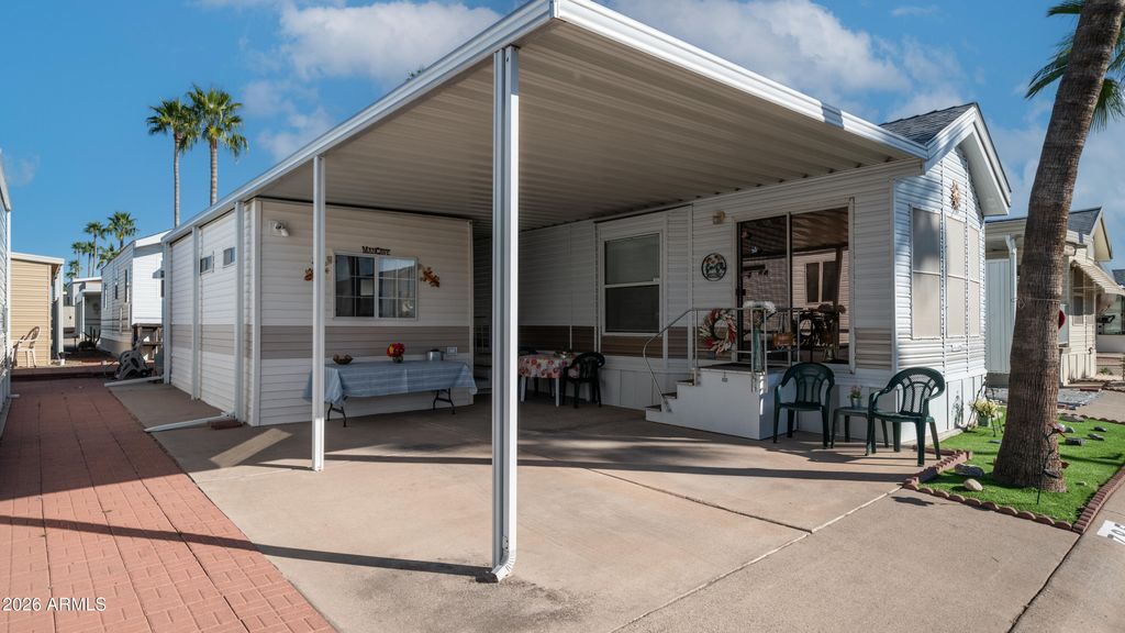 Image 6 of property listing at 785 Cinnabar Drive 785, Apache Junction, AZ 85119