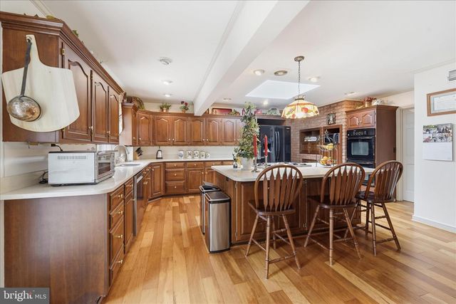 13508 OVERHILL DR, Hagerstown, MD 21742
