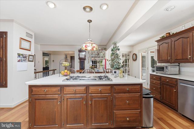 13508 OVERHILL DR, Hagerstown, MD 21742