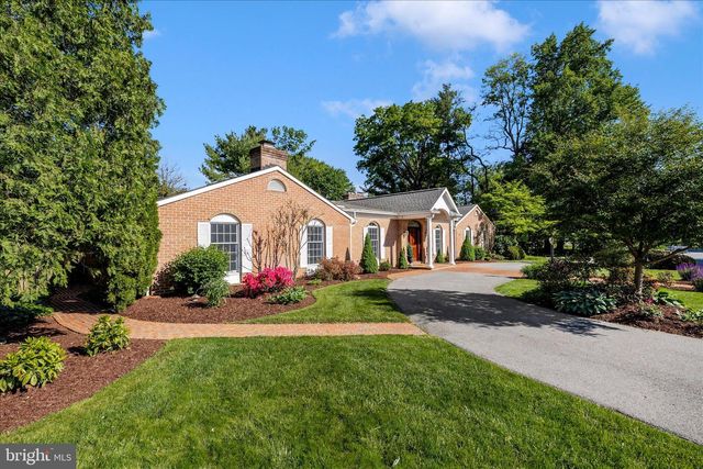 13508 OVERHILL DR, Hagerstown, MD 21742