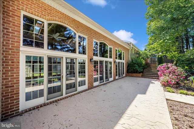 13508 OVERHILL DR, Hagerstown, MD 21742