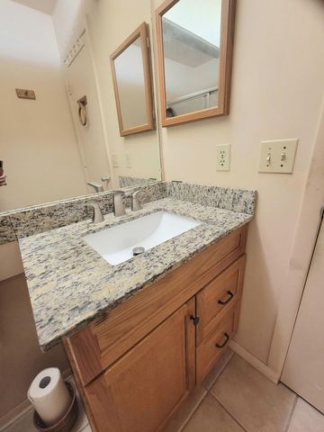 26 Lake Vista Trl Apt 104, Port St Lucie, FL 34952