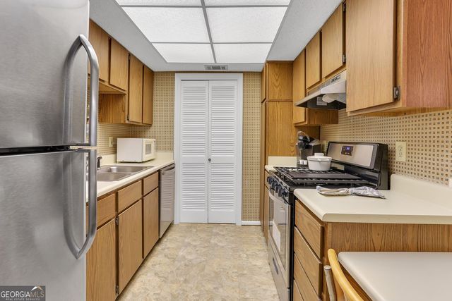 3445 Ivys Walk, Atlanta, GA 30340