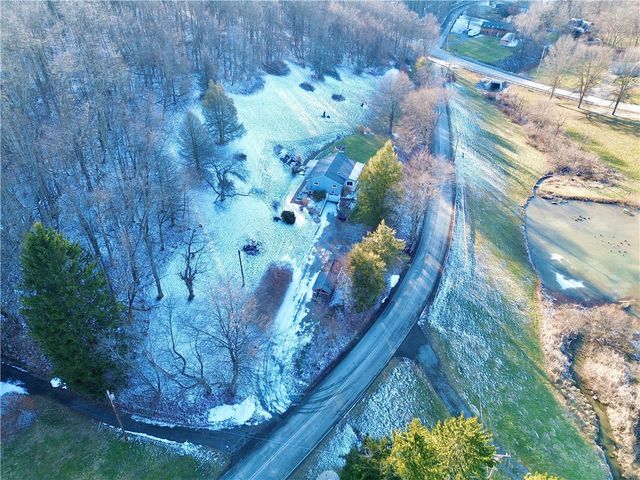 118 Foster Road, Beaver Falls, PA 15010