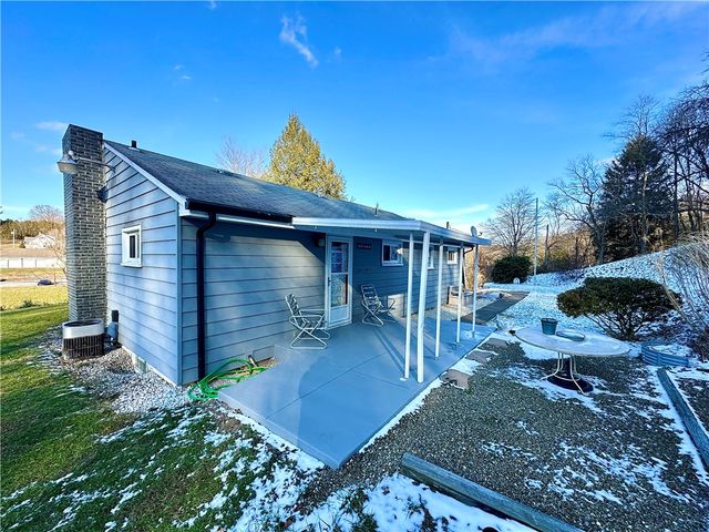 118 Foster Road, Beaver Falls, PA 15010