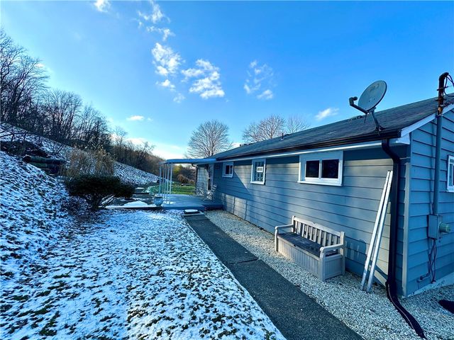 118 Foster Road, Beaver Falls, PA 15010