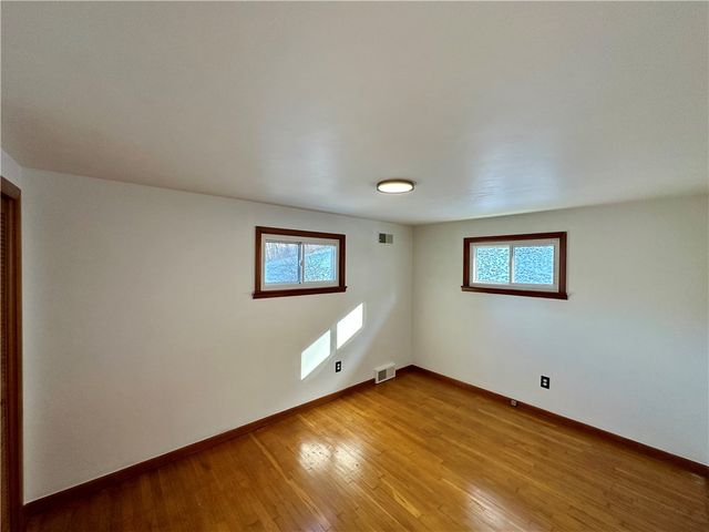 118 Foster Road, Beaver Falls, PA 15010