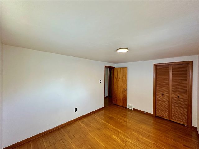 118 Foster Road, Beaver Falls, PA 15010