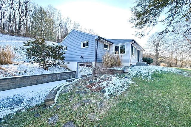 118 Foster Road, Beaver Falls, PA 15010