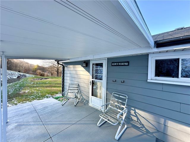 118 Foster Road, Beaver Falls, PA 15010