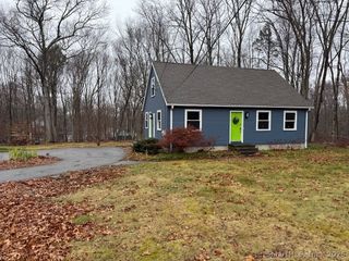 286 Middletown Road, Colchester, CT 06415