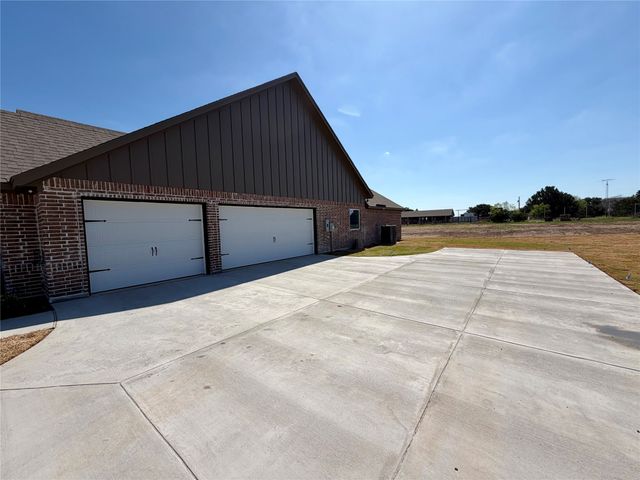 3155 Infinity Drive, Weatherford, TX 76087