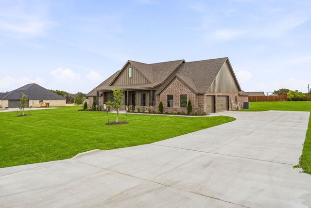 3155 Infinity Drive, Weatherford, TX 76087