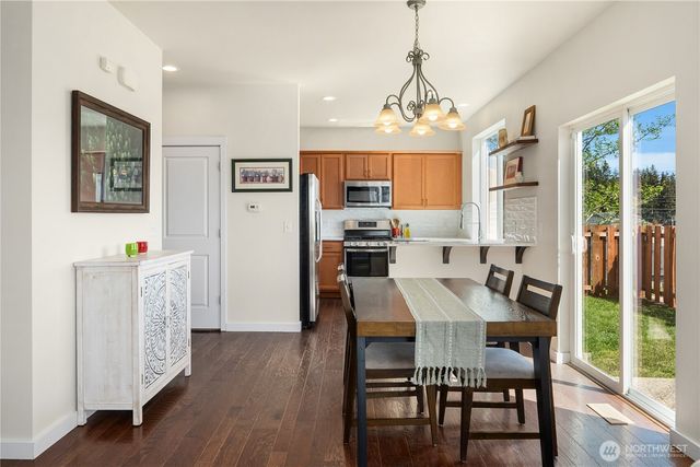 16306 24th Street E, Lake Tapps, WA 98391