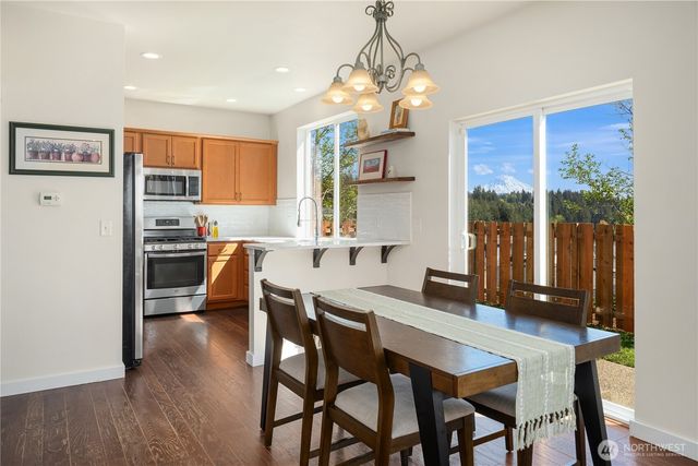 16306 24th Street E, Lake Tapps, WA 98391