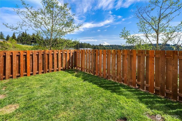 16306 24th Street E, Lake Tapps, WA 98391