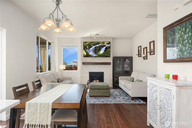 16306 24th Street E, Lake Tapps, WA 98391