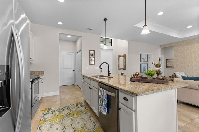 2471 W PRICE BOULEVARD, North Port, FL 34286