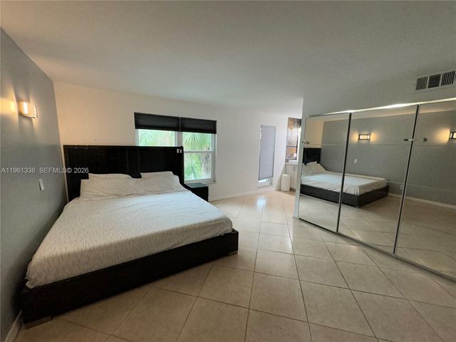 4028 SW 67th Ter 3, Davie, FL 33314