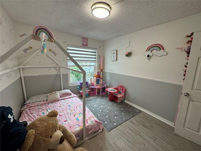 4028 SW 67th Ter 3, Davie, FL 33314