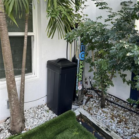 4028 SW 67th Ter 3, Davie, FL 33314