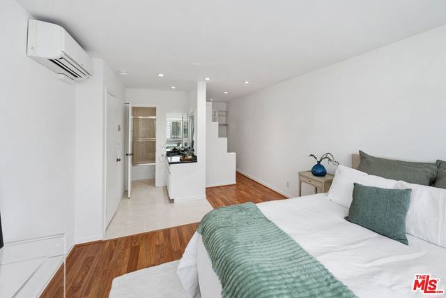 1440 23rd Street 302, Santa Monica, CA 90404