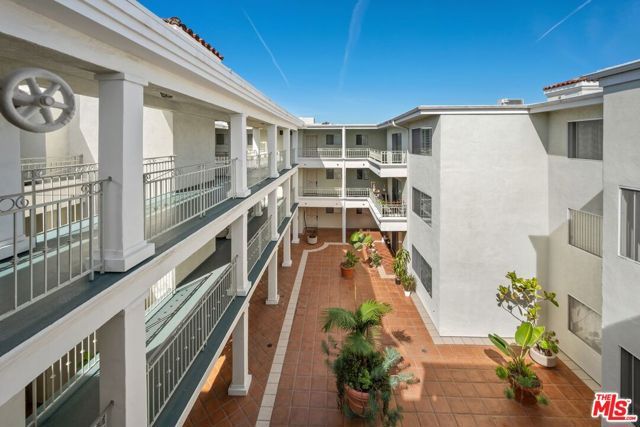 1440 23rd Street 302, Santa Monica, CA 90404