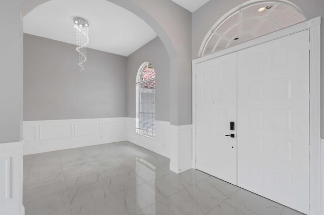 19162 Cloister Lake Lane, Boca Raton, FL 33498