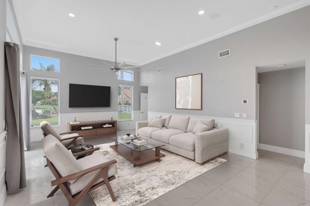 19162 Cloister Lake Lane, Boca Raton, FL 33498