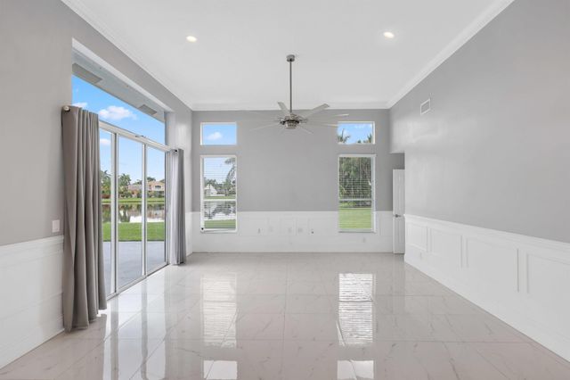 19162 Cloister Lake Lane, Boca Raton, FL 33498