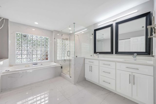 19162 Cloister Lake Lane, Boca Raton, FL 33498