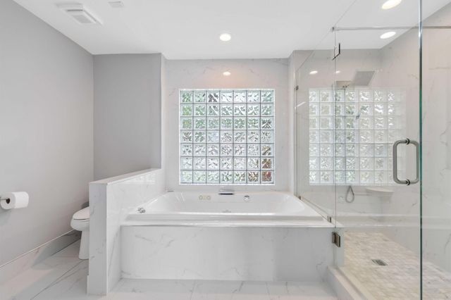 19162 Cloister Lake Lane, Boca Raton, FL 33498